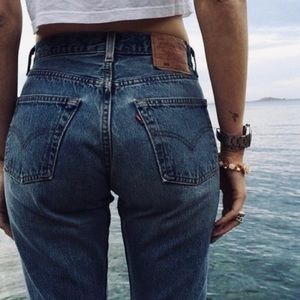 Levi’s Jeans Distressed Button Up Fly